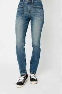 0303273b-3c2d-462e-aafa-1deb186e047a-Max