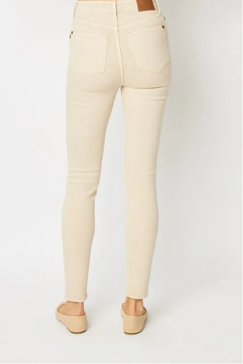 2deade2f-b41b-4678-8ef1-cbe1914dcc75-Max