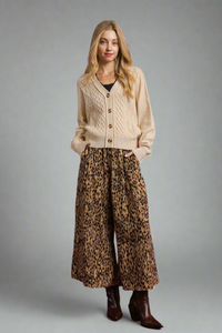 Chunky Cable Knit V-Neck Button-Up Cardigan