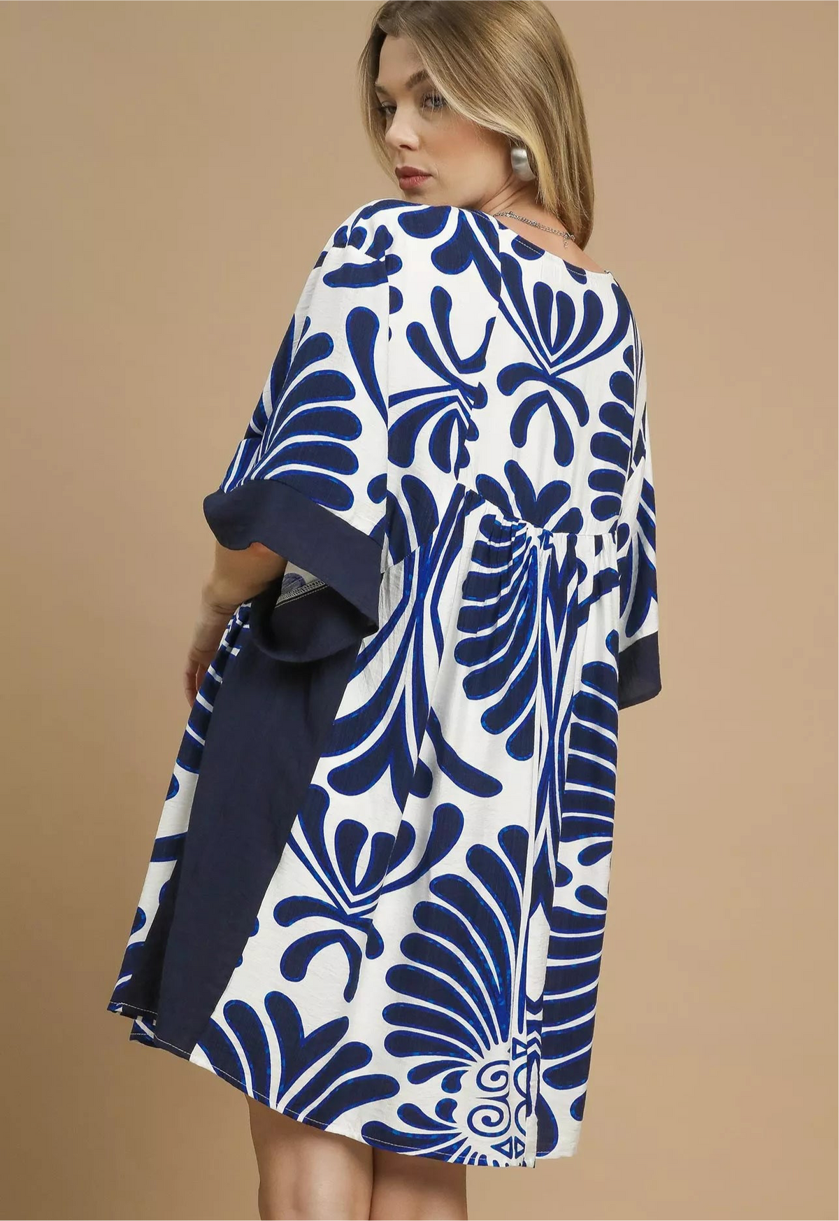 Abstract Print Kimono Sleeve Mini Dress