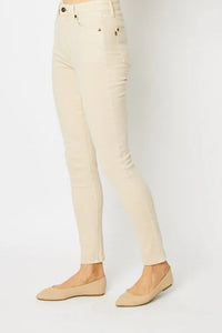 ad36790f-77f8-41d0-87b8-e653e1c95683-Max