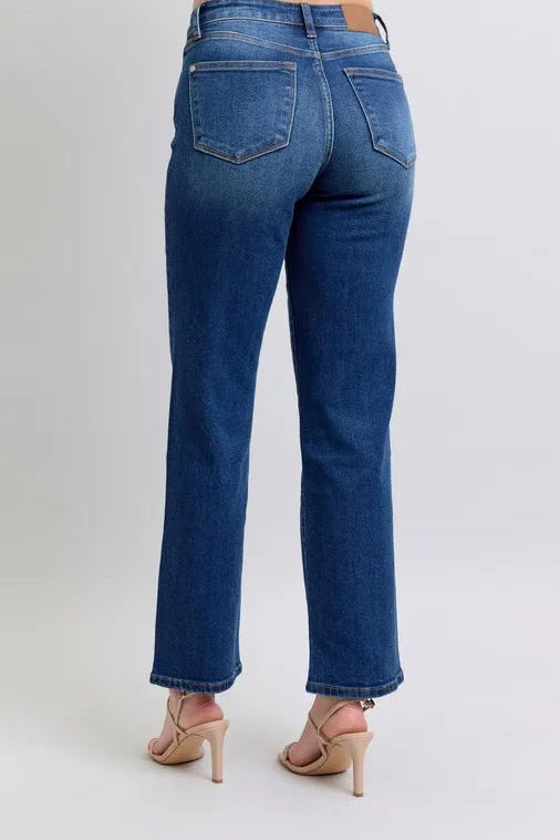 af132c50-dbb3-4d66-8108-cf877598a5ee-Max