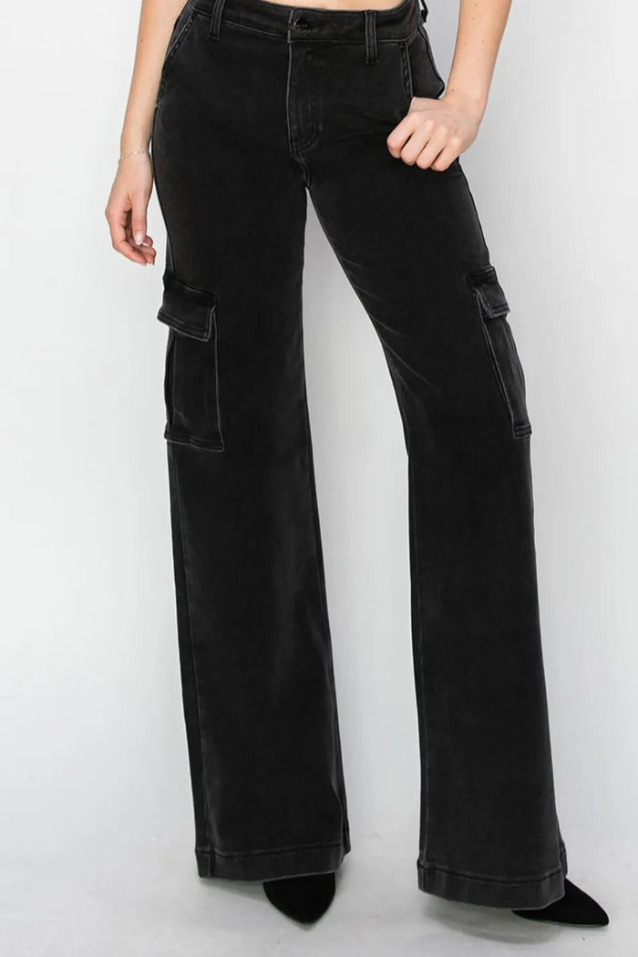 e0290b9b-fa77-4270-9624-d95a0a0d5081-Max