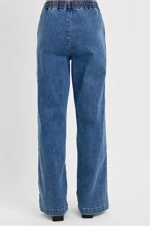 fb0bdc2e-3a29-445f-9e6d-a3a18c1f455b-Max